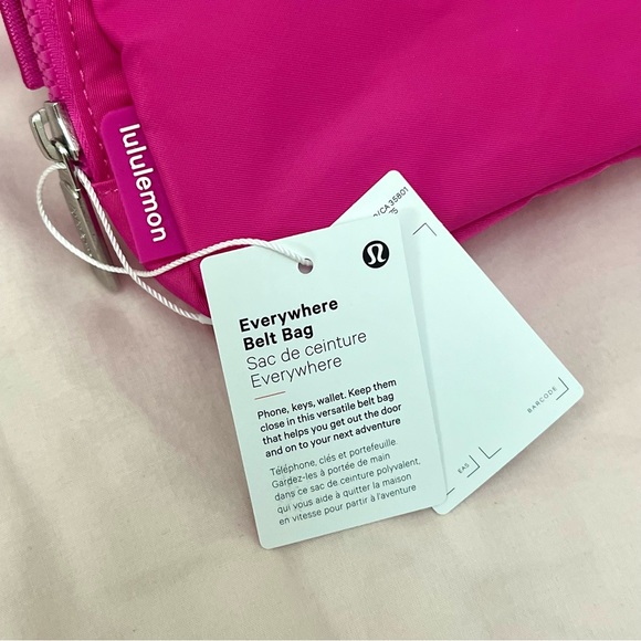 Lululemon Everywhere Belt Bag in Sonic Pink - Picture 3 of 5